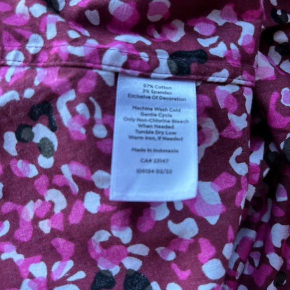 Talbots Women's Vibrant Pink and Black Button Down Shirt - Picture 4 of 9